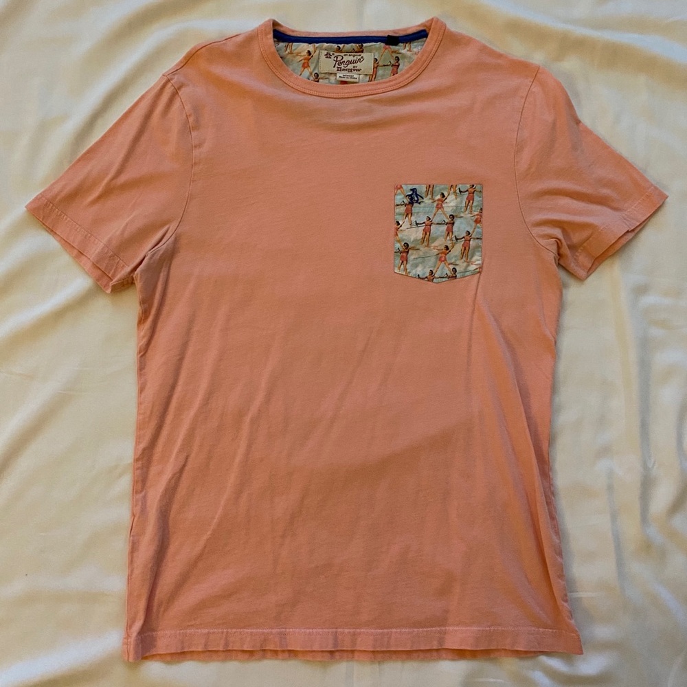 Penguin T-shirt Peach with Surfing Design